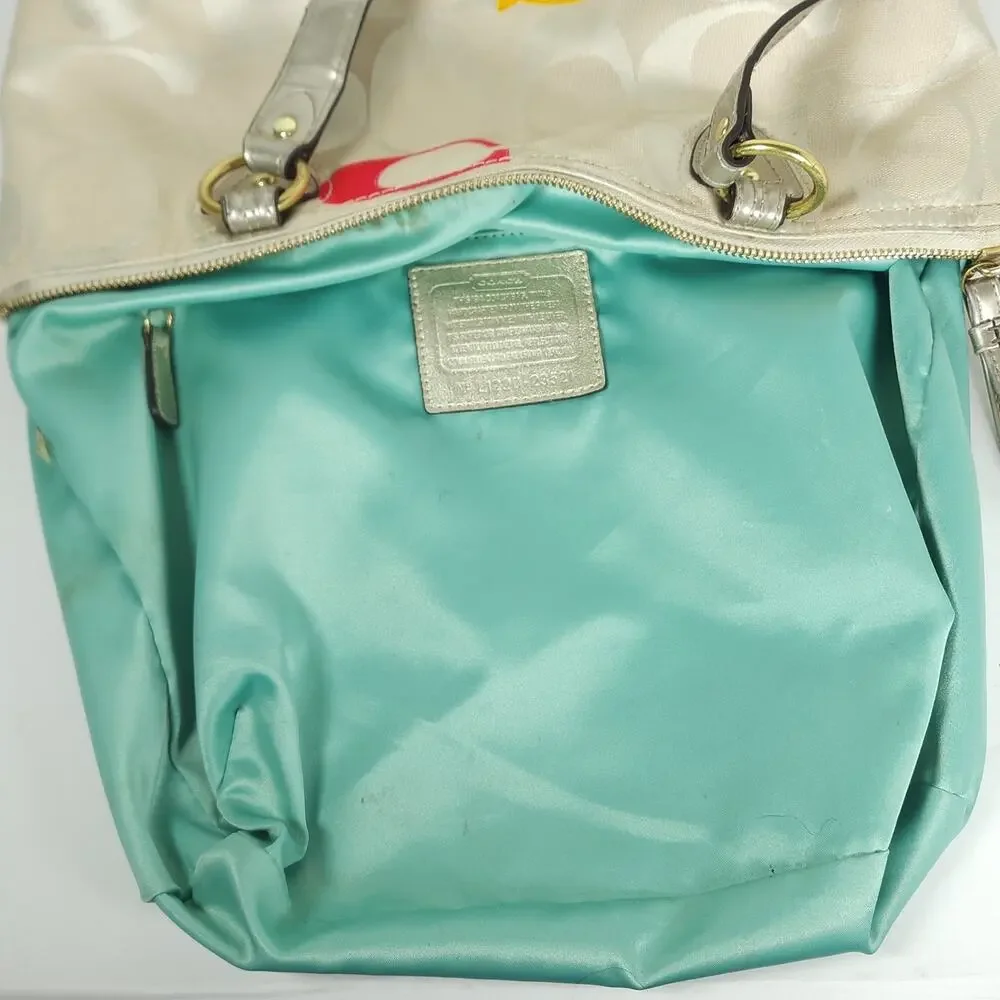 Coach vtg poppy